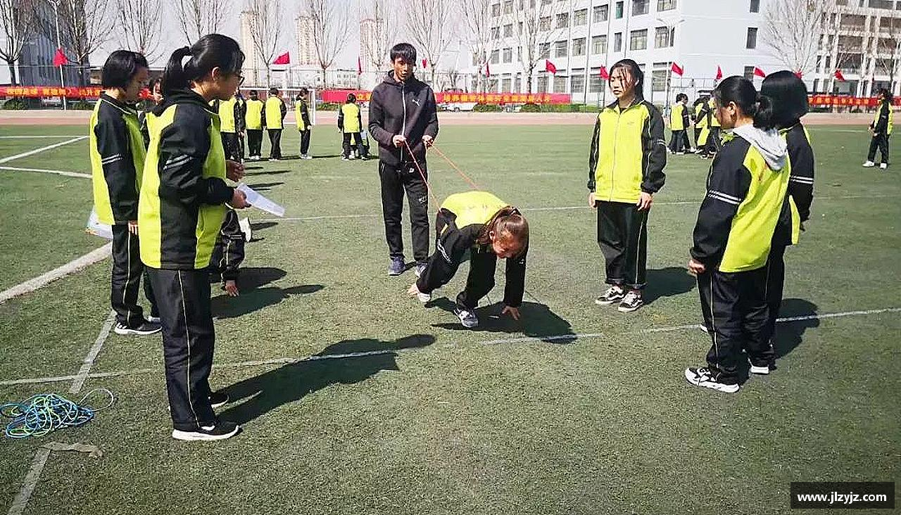 拼搏绽放，青春无悔！